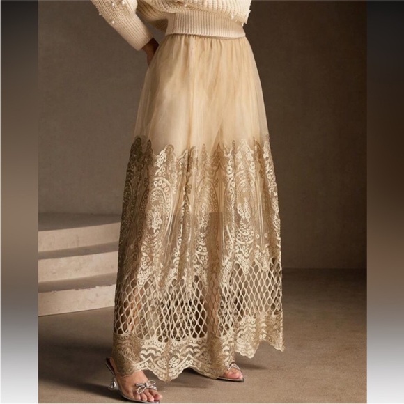Gold lace and tulle maxi skirt women’s size medium - Picture 2 of 12
